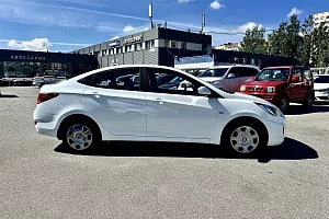 купить Хендай Solaris 2013, автосалон 