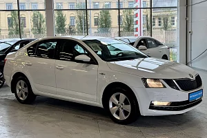 купить Шкода Octavia 2019, автосалон 