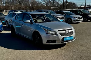 купить Шевроле Cruze 2012, автосалон 