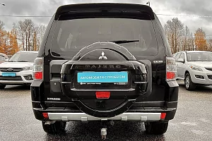 купить Мицубиси Pajero 2007, автосалон 