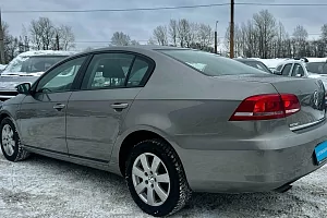купить Фольксваген Passat 2012, автосалон 