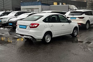 купить Лада Granta 2024, автосалон 