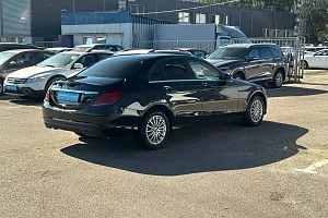 купить Мерседес C-Класс 2018, автосалон 
