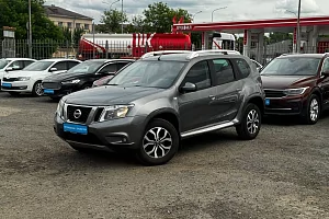 купить Ниссан Terrano 2014, автосалон 