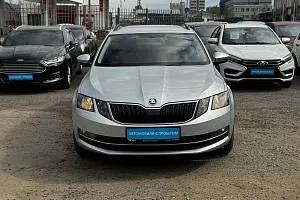купить Шкода Octavia 2018, автосалон 