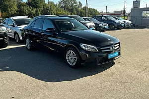 купить Мерседес C-Класс 2018, автосалон 
