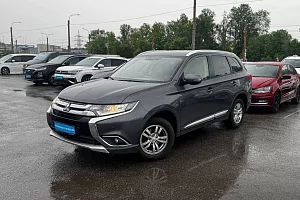 купить Мицубиси Outlander 2018, автосалон 