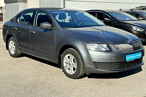купить Шкода Octavia 2014, автосалон 