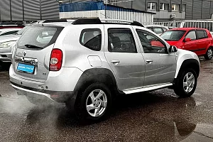 купить Рено Duster 2013, автосалон 