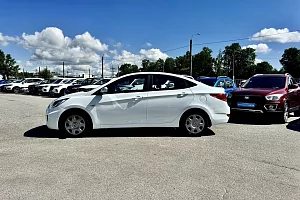 купить Хендай Solaris 2013, автосалон 