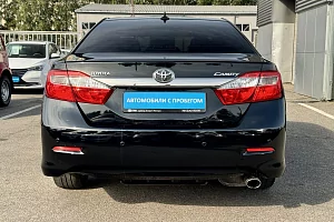 купить Тойота Camry 2014, автосалон 