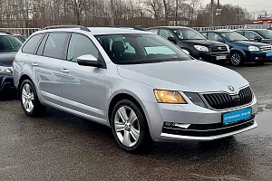 купить Шкода Octavia 2018, автосалон 
