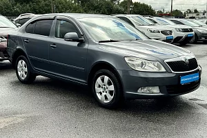 купить Шкода Octavia 2013, автосалон 