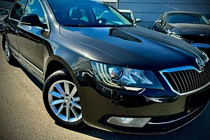 купить Шкода Superb 2013, автосалон 
