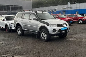купить Мицубиси Pajero Sport 2014, автосалон 