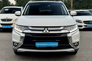 купить Мицубиси Outlander 2018, автосалон 