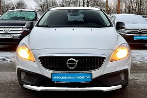 купить Вольво V40 Cross Country 2018, автосалон 