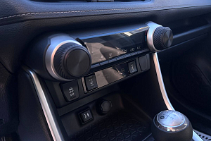 купить Тойота RAV4 2020, автосалон 