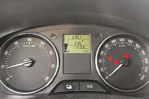купить Шкода Fabia 2014, автосалон 