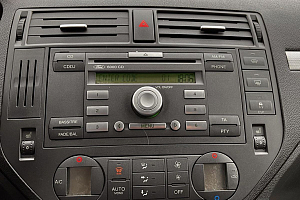купить Форд C-MAX 2004, автосалон 