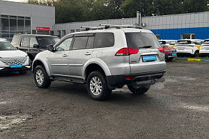купить Мицубиси Pajero Sport 2014, автосалон 