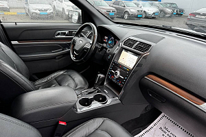 купить Форд Explorer 2019, автосалон 