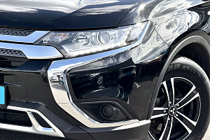 купить Мицубиси Outlander 2020, автосалон 