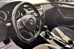 купить Шкода Octavia 2017, автосалон 