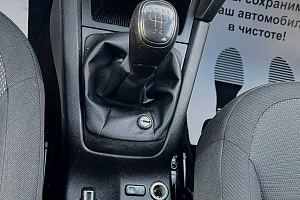 купить Шкода Yeti 2015, автосалон 