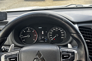 купить Мицубиси Pajero Sport 2017, автосалон 