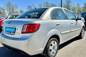 купить Кия Rio 2009, автосалон 