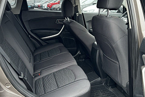 купить ФАВ Besturn X80 2019, автосалон 