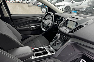 купить Форд Kuga 2017, автосалон 