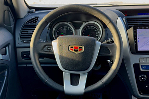 купить Джили Emgrand X7 2014, автосалон 
