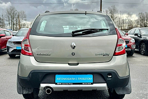 купить Рено Sandero 2014, автосалон 
