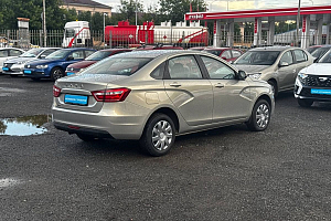 купить Лада Vesta 2018, автосалон 