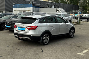 купить Лада Vesta 2018, автосалон 