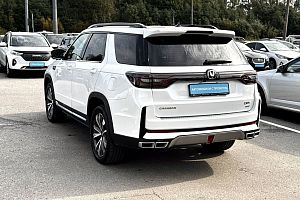купить Чанган CS95 2024, автосалон 