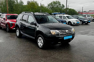 купить Рено Duster 2014, автосалон 