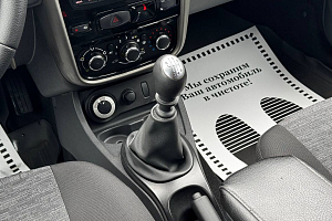 купить Рено Duster 2014, автосалон 