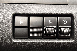 купить ФАВ Besturn X80 2018, автосалон 