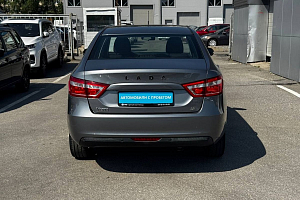 купить Лада Vesta 2018, автосалон 