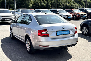 купить Шкода Octavia 2017, автосалон 