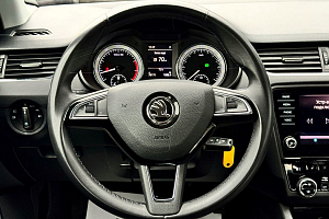 купить Шкода Octavia 2019, автосалон 