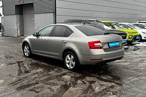 купить Шкода Octavia 2019, автосалон 