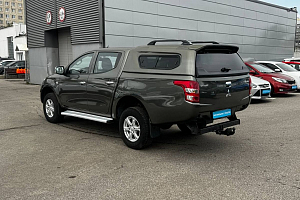 купить Мицубиси L200 2017, автосалон 