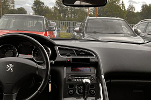 купить Пежо 3008 2016, автосалон 