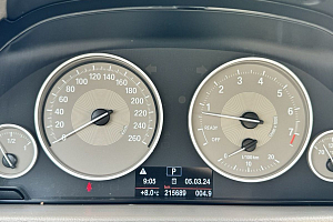 купить БМВ 3 серии 2012, автосалон 