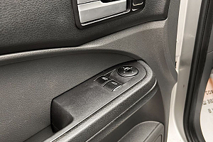 купить Форд C-MAX 2004, автосалон 