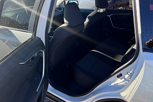 купить Тойота RAV4 2020, автосалон 